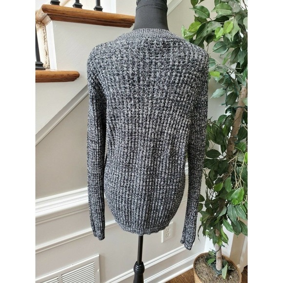 CH. Women's Gray 100% Acrylic Crew Neck Long Sleeve Cozy Warm Sweater - Picture 6 of 9